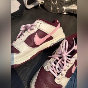 Nike dunk low premium valentine’s day sneakers